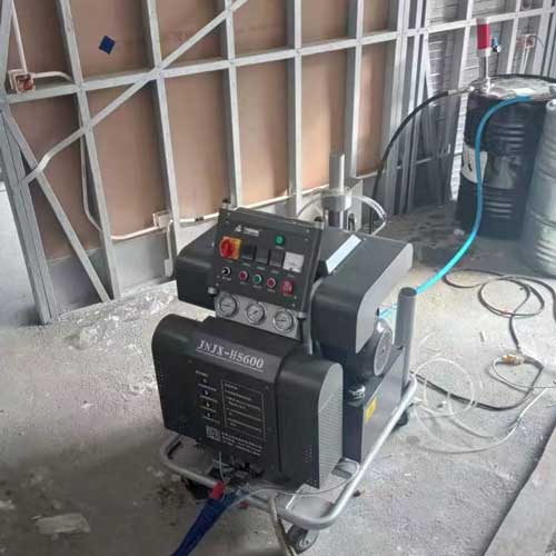 聚氨酯噴涂機高壓施工設備 輕鋼房屋民宿保溫隔音(圖2) 輕鋼房屋民宿保溫隔音案例